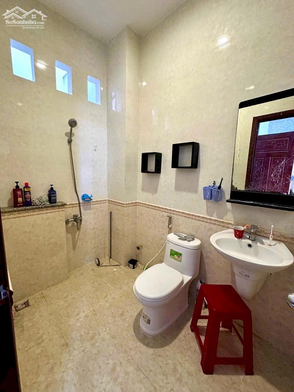 CHO THUÊ NHÀ 2 LẦU TRỤC LỘ 35m KDC HƯNG PHÚ