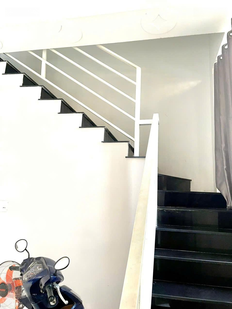 Bán Nhà Hẻm Xe Tải 4,5M Đường Nguyễn Văn Lượng, P.17, 5 X 8, 3 Lầu, 5 Phòng Ngủgiá Bán 5.3 Tỷ Tl