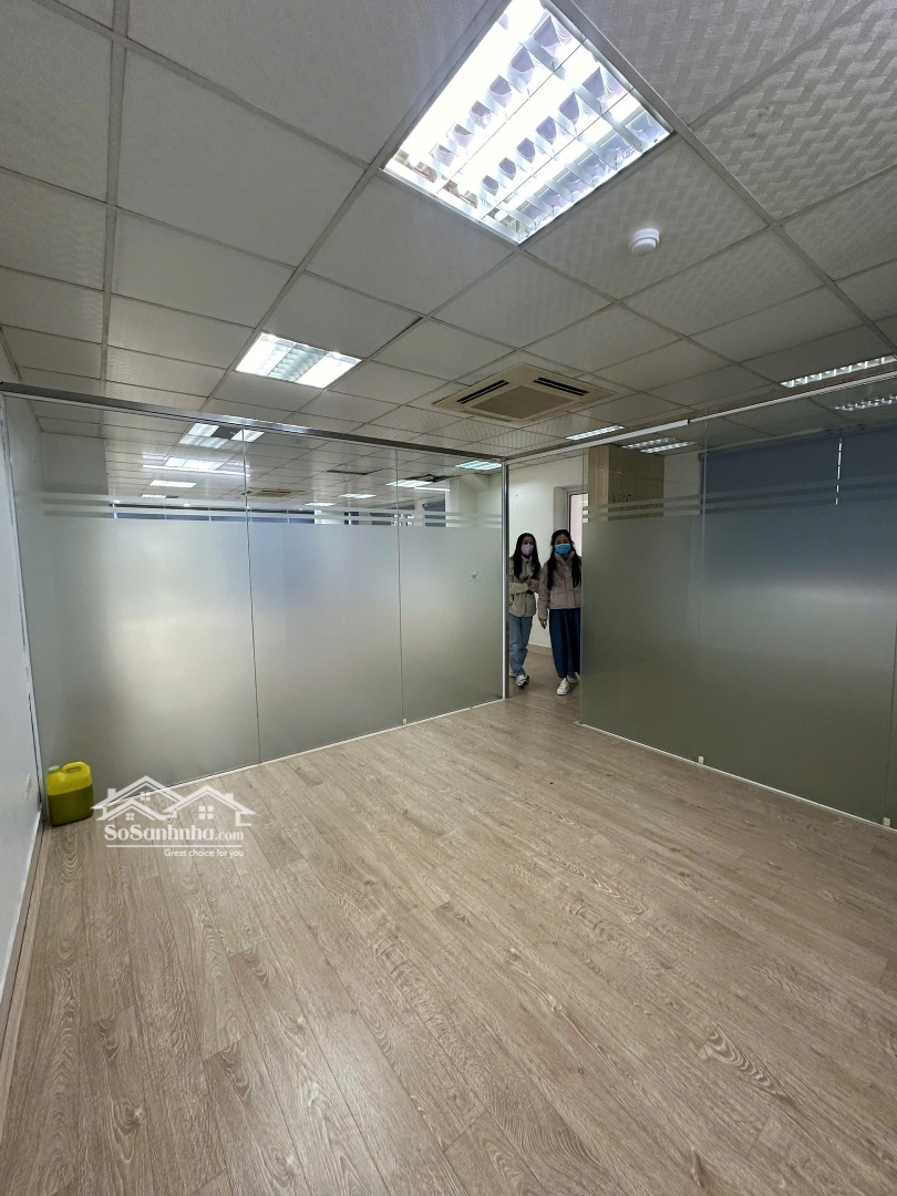 Cho Thuê Văn Phòng Tại Nguyễn Xiển, Sàn 110 M2/Tầng, Sàn Thông, 2 Mặt Thoáng Giá Rẻ