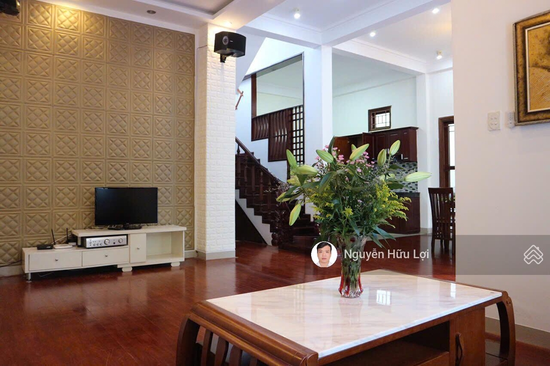 Biệt Thự Villa Cổ Điển, Đường Tân Phú 1 - Giao Hồ Nghinh. Biển Sơn Trà. Ngang 10 M. Giá Đầu Tư