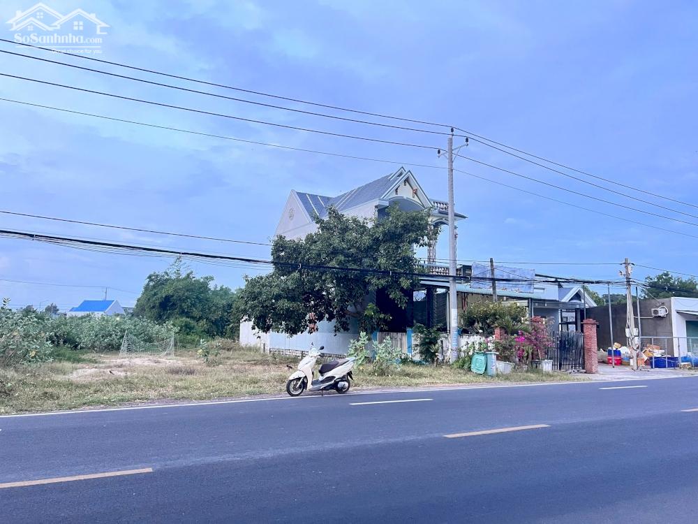 BÁN 20M MẶT TIỀN KINH DOANH ĐƯỜNG VEN BIỂN LỘC AN - HỒ TRÀM .H LONG ĐẤT. BRVT