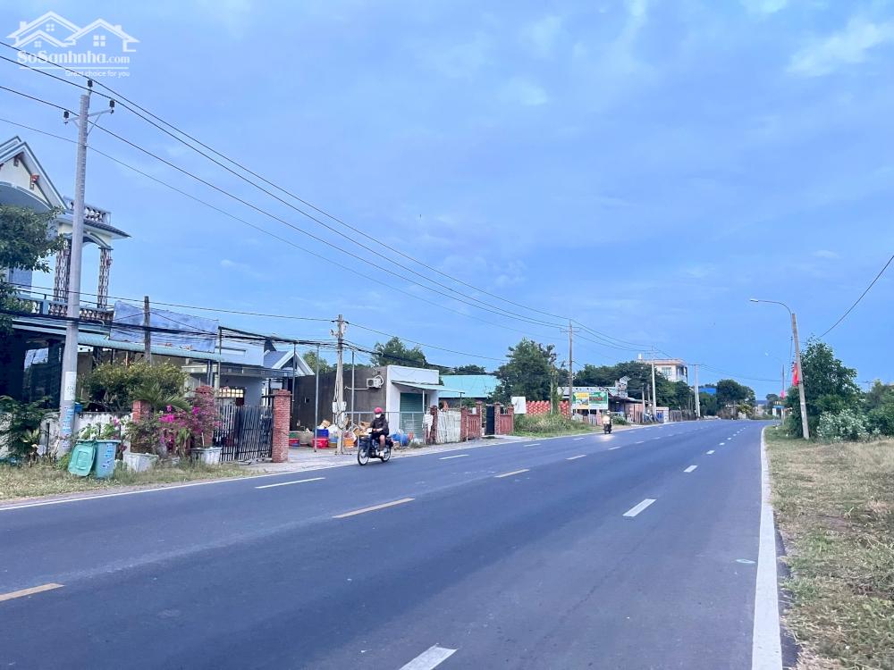 BÁN 20M MẶT TIỀN KINH DOANH ĐƯỜNG VEN BIỂN LỘC AN - HỒ TRÀM .H LONG ĐẤT. BRVT