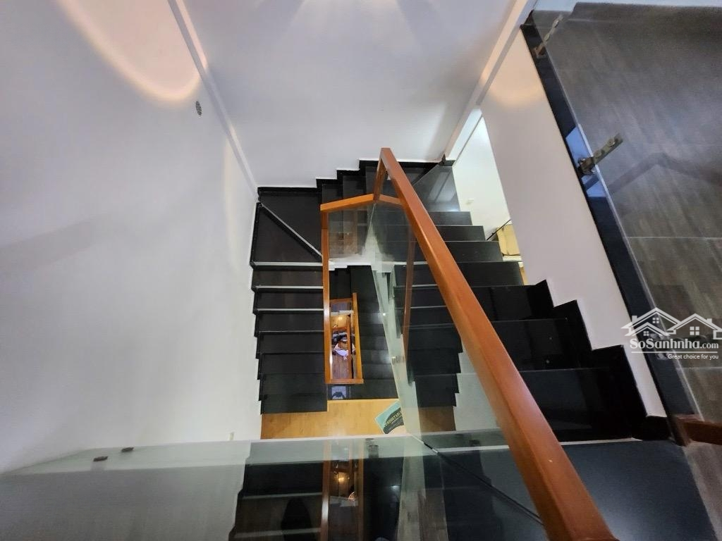 Hiếm - Bán Nhà 4 Tầng Đường Trần Quý Khoách, Liên Chiểu Giá Tốt. Liên Hệ: 0911.720.390 Mr Thanh