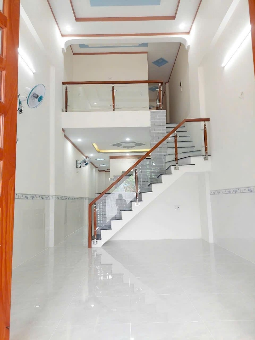 Bán Nhà 01 Trệt 01 Lửng Gần Chợ Nhỏ Tân Hiệp (Giá: 1Ty 790 Triệu) Giá Tốt Alo E