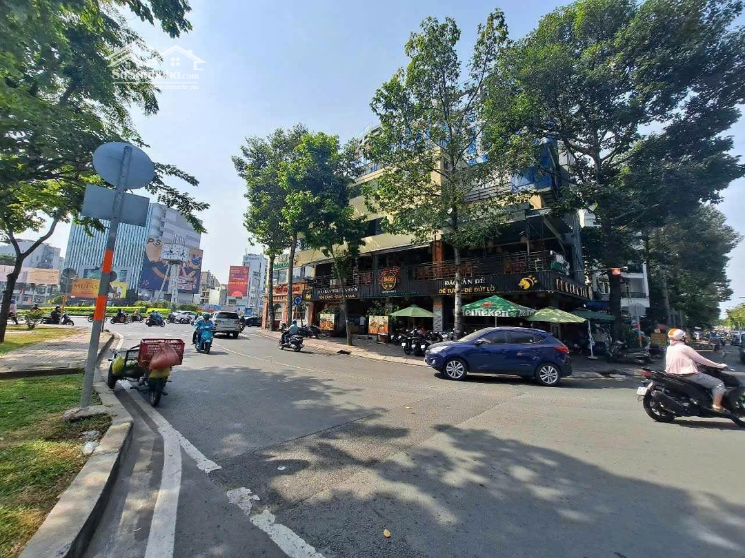 Góc 3Mt Hoàng Sa, P.đakao, Q.1 (Ngang Vx Điện Biên Phủ) - Ngang 22M - Giá: 55 Tỷ