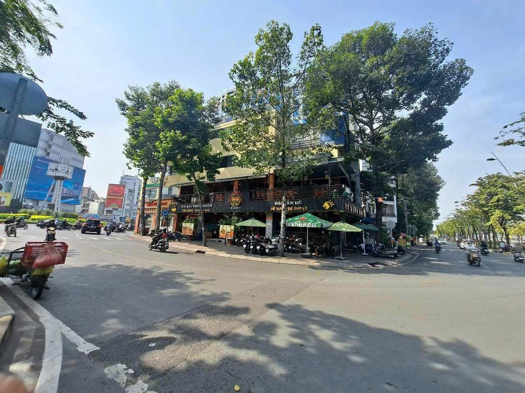 Góc 3Mt Hoàng Sa, P.đakao, Q.1 (Ngang Vx Điện Biên Phủ) - Ngang 22M - Giá: 55 Tỷ