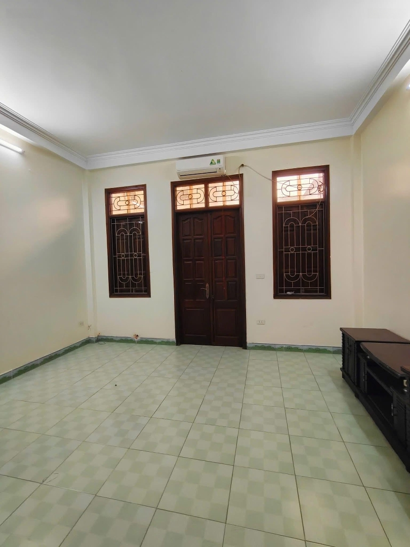 Bán Nhà 55M2 Định Công Thượng, Ngõ Thông Ô Tô, Gần Phố, Giá Bán 8,5 Tỷ