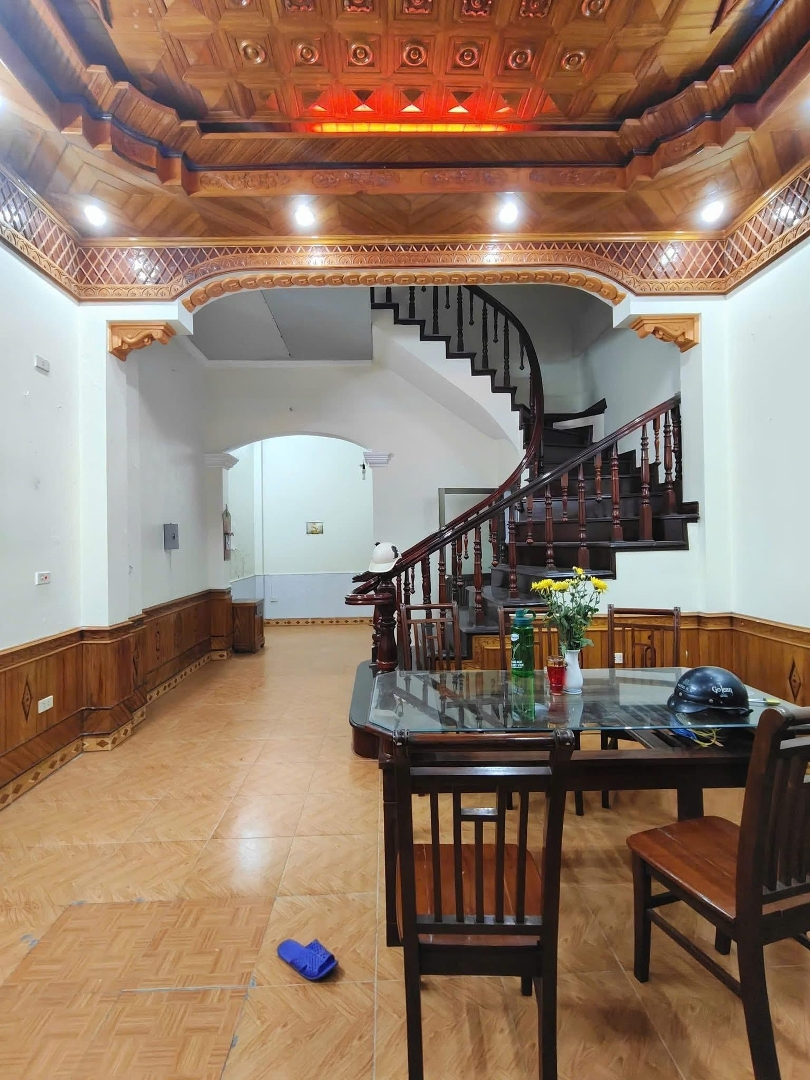 Bán Nhà 55M2 Định Công Thượng, Ngõ Thông Ô Tô, Gần Phố, Giá Bán 8,5 Tỷ