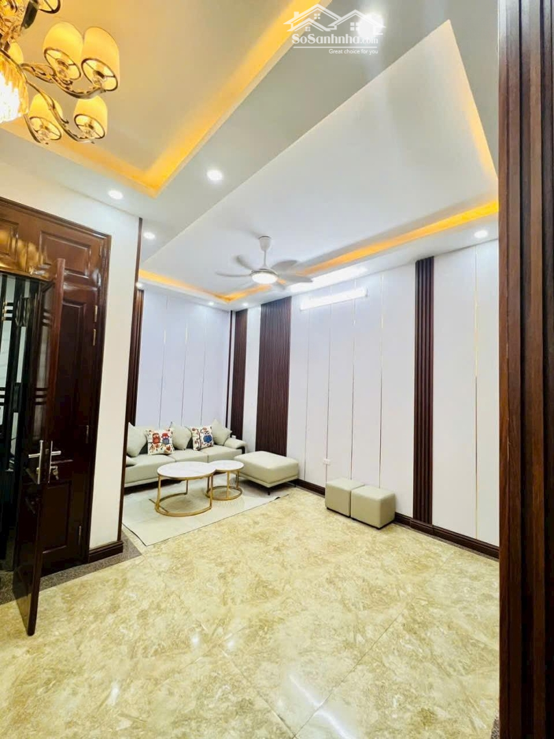Bán Nhà Mỹ Đình 5Tầng, Mặt Tiền 4.5M, Gần Ô Tô, Nội Thất Đầy Đủ Giá Chỉ 6 Tỷ