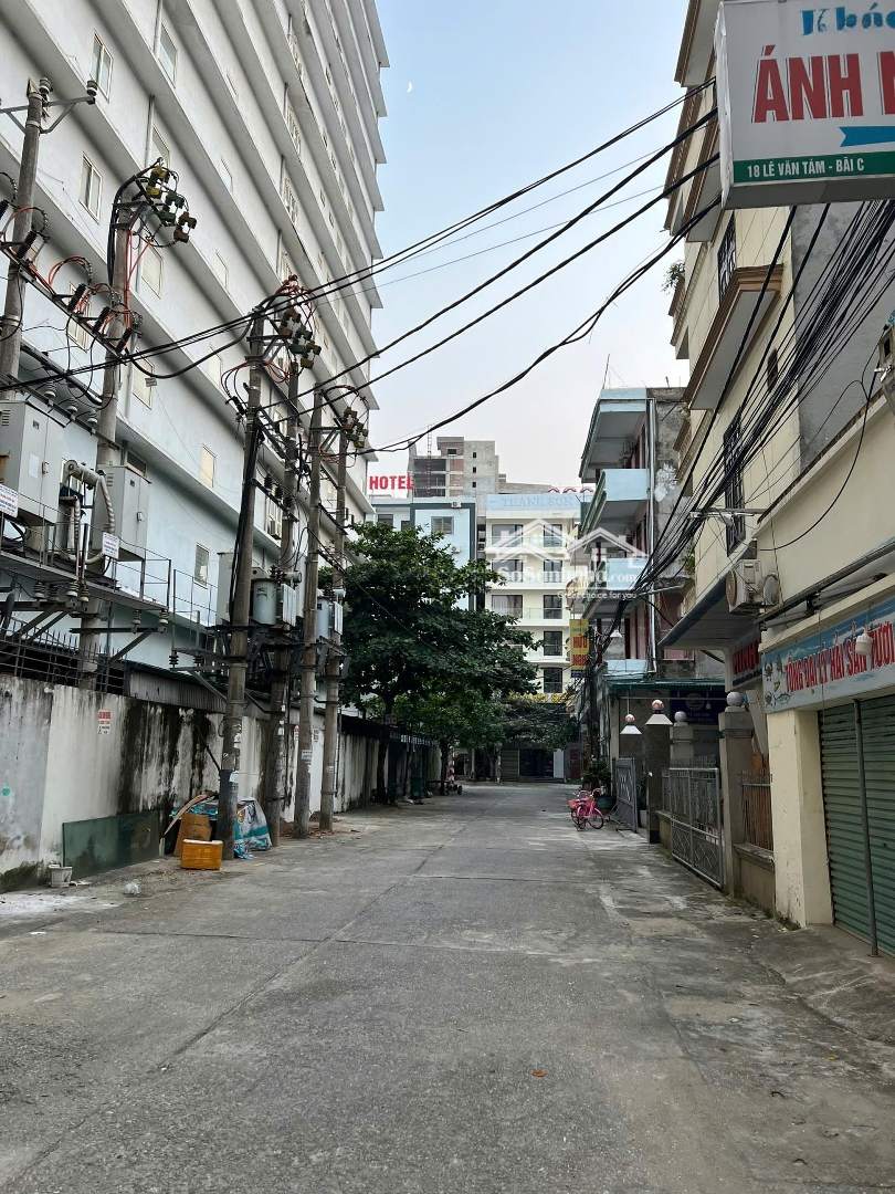 Cần Bán Lô Đất Mặt Đường Lê Văn Tám, Sầm Sơn. Đi 100M Ra Bãi Tắm C. Diện Tích 555 M2. Sẵn Sổ Đỏ
