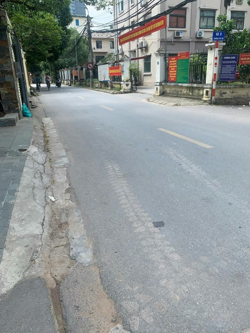 Bán Gấp Đất Tại Tô Ngọc Vân, Ô Tô Qua, 23,5 Tỷ,Diện Tích 130M2, Tây Hồ, Hà Nội