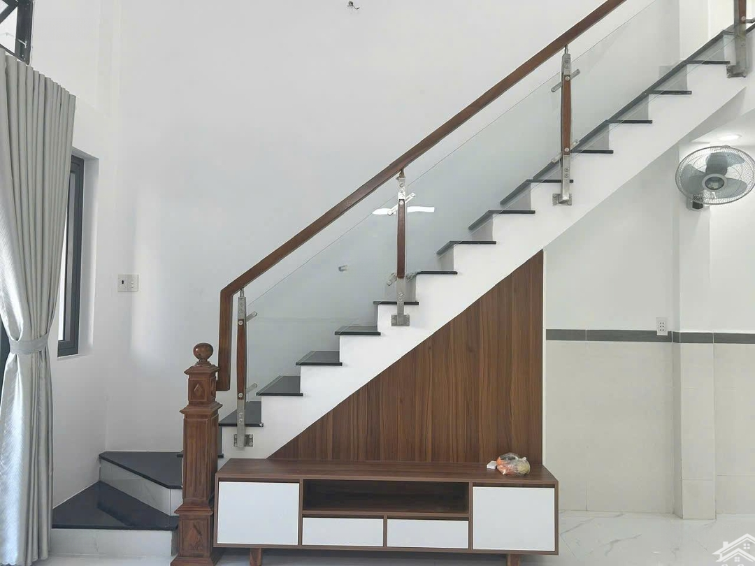 Nhà 1T1L Hẻm Đường 4, Trường Thọ, Thủ Đức, 65M, Giá Bán 4.3 Tỷ.