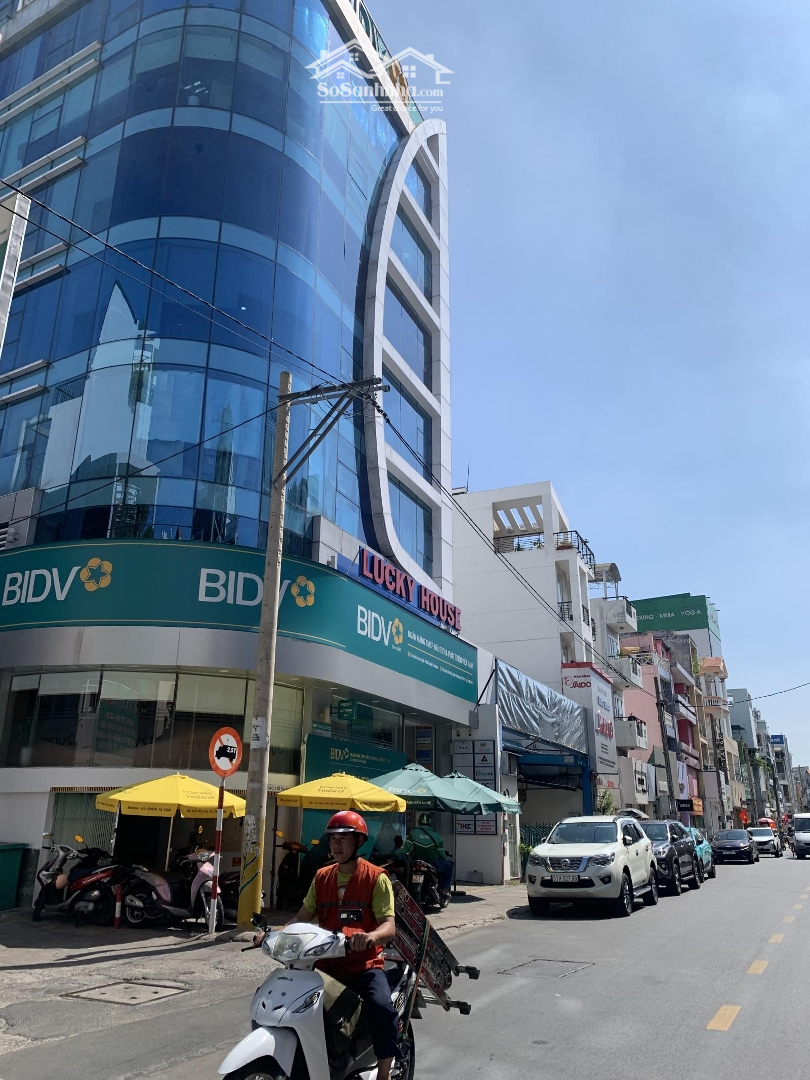Bán Nhà Mặt Tiền Huỳnh Văn Bánh. P11. Quận Phú Nhuận. 5.5 X 22M. 116M2. 1 Trệt 4 Lầu. Giá Bán 40 Tỷ Tl
