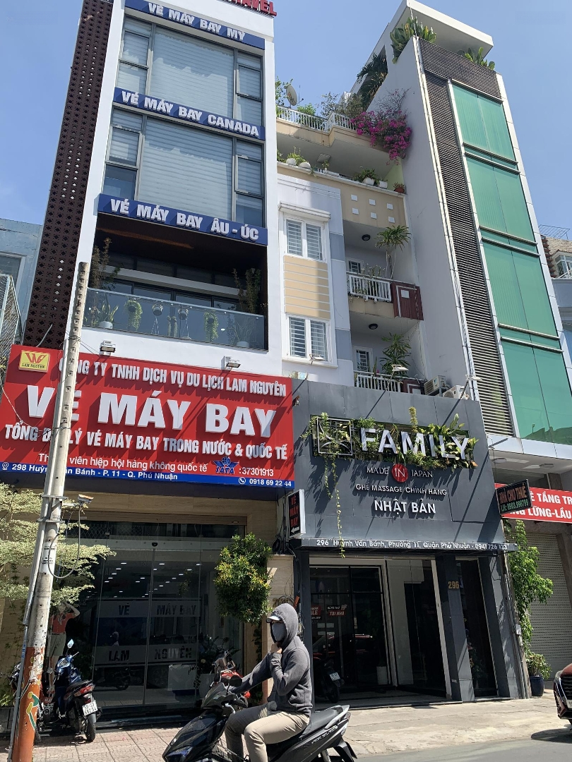 Bán Nhà Mặt Tiền Huỳnh Văn Bánh. P11. Quận Phú Nhuận. 5.5 X 22M. 116M2. 1 Trệt 4 Lầu. Giá Bán 40 Tỷ Tl