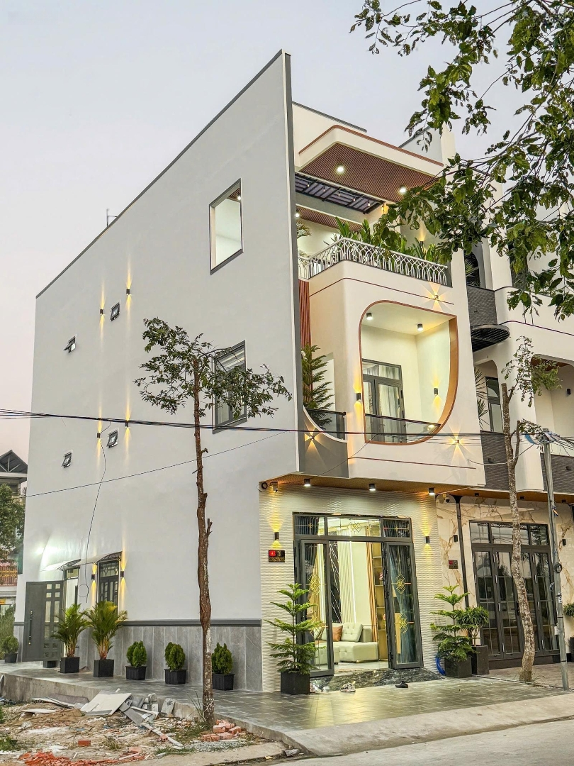 Bán Nhà 1T2L Mới Full Nội Thất Kdc Hồng Loan Có Hẻm Hông 2M Giá Bán 5.990 Tỷ