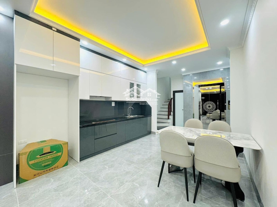 Bán Nhà Văn Cao, Quận Ba Đình, Thang Máy, Ngõ Thông, Sát Phố, Ở Luôn, Full Đồ, Dân Trí Cao 39Mx6T