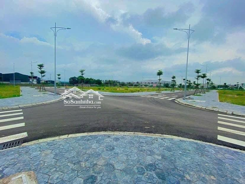 Góc Ngã Tư Đấu Giá Yên Hoà, Yên Mỹ, Hưng Yên, Gần Khu Đô Thị Sông Hồng Diamon, Chợ Nông Sản, Lt379