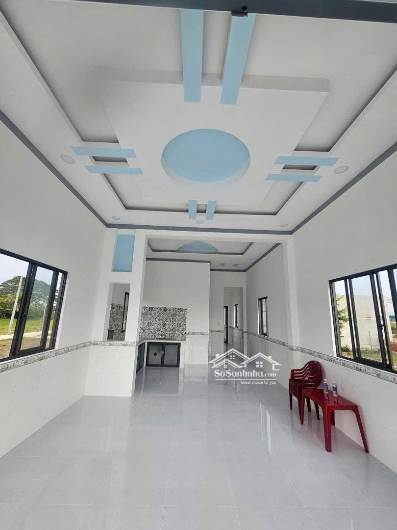 Bán Nhà Giá Rẻ, Mặt Tiền Đường Rộng 8 Mét