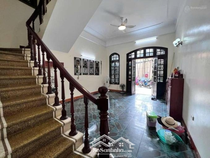 Rất Cần Tiền! Bán Nhà Dịch Vọng - Cầu Giấy, 42M*5T, Chào 6,8 Tỷ Thương Lượng