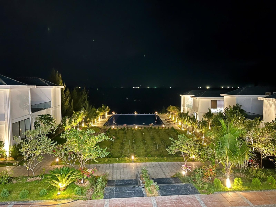 Bán Đất Biển Quy Nhơn. 14500 M2 Đất. Giá Bán 250 Tỷ. Liên Hệ : 0868427900