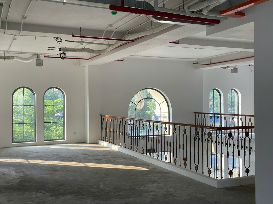 Cho Thuê Tòa Nhà Siêu Vị Trí: Nguyễn An - Thạnh Mỹ Lợi - Quận 2 - Dt: 32X20M. Kc: Trệt 2 Tầng St