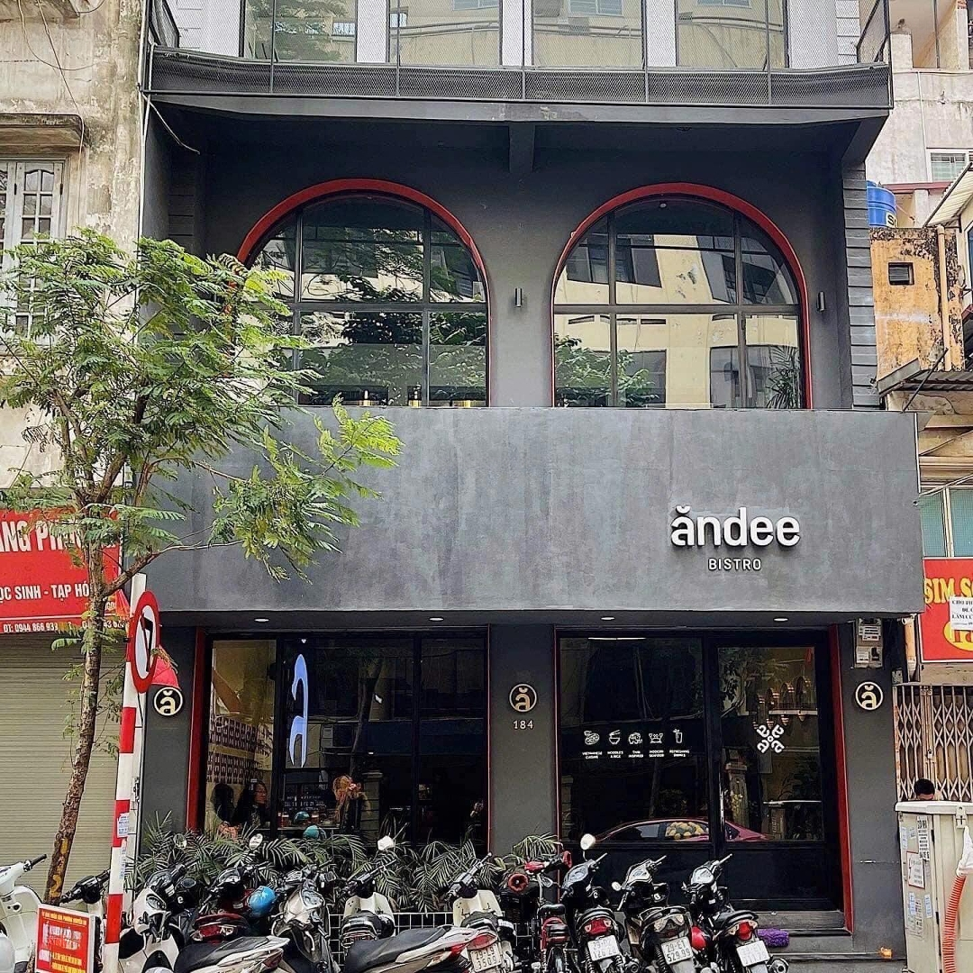Cho Thuê Nhà Mặt Phố Nguyễn Đình Thi, Tây Hồ,Diện Tích35M2/Sàn X 5 Tầng,Mặt Tiền6M, Đoạn Kd Đẹp Mặt Hồ