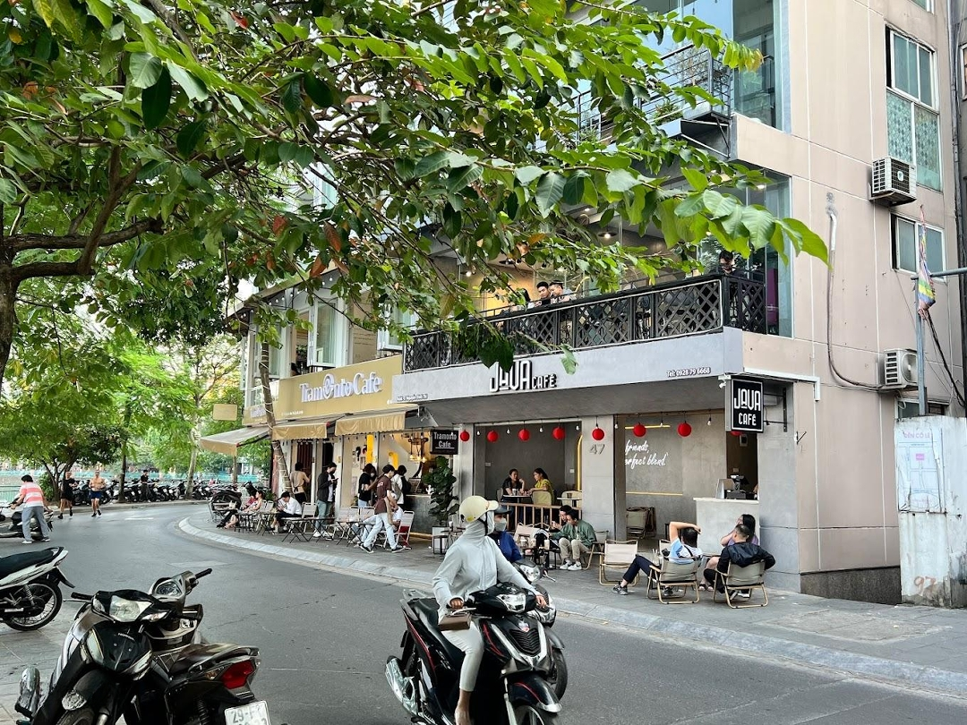 Cho Thuê Nhà Mặt Phố Nguyễn Đình Thi, Tây Hồ. Mặt Tiền: 6M, Diện Tích: 35M2 X 5 Tầng, Giá Siêu Hời!