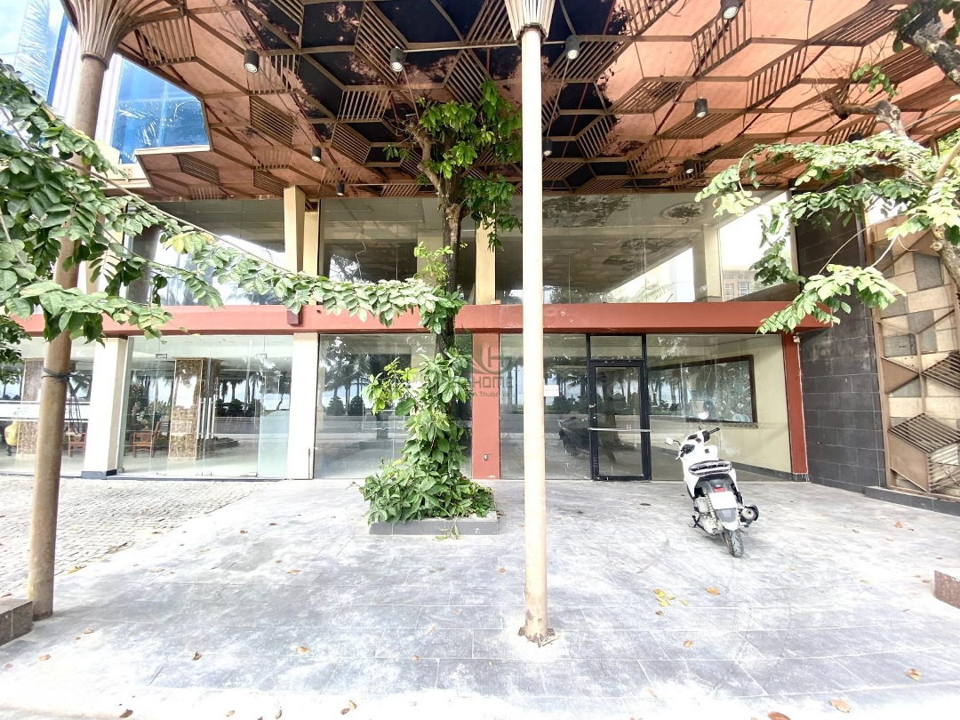 Cho Thuê Mặt Bằng Đắc Địa 350M2 Mặt Tiền Trần Phú Giá Bán 180 Triệu/Tháng