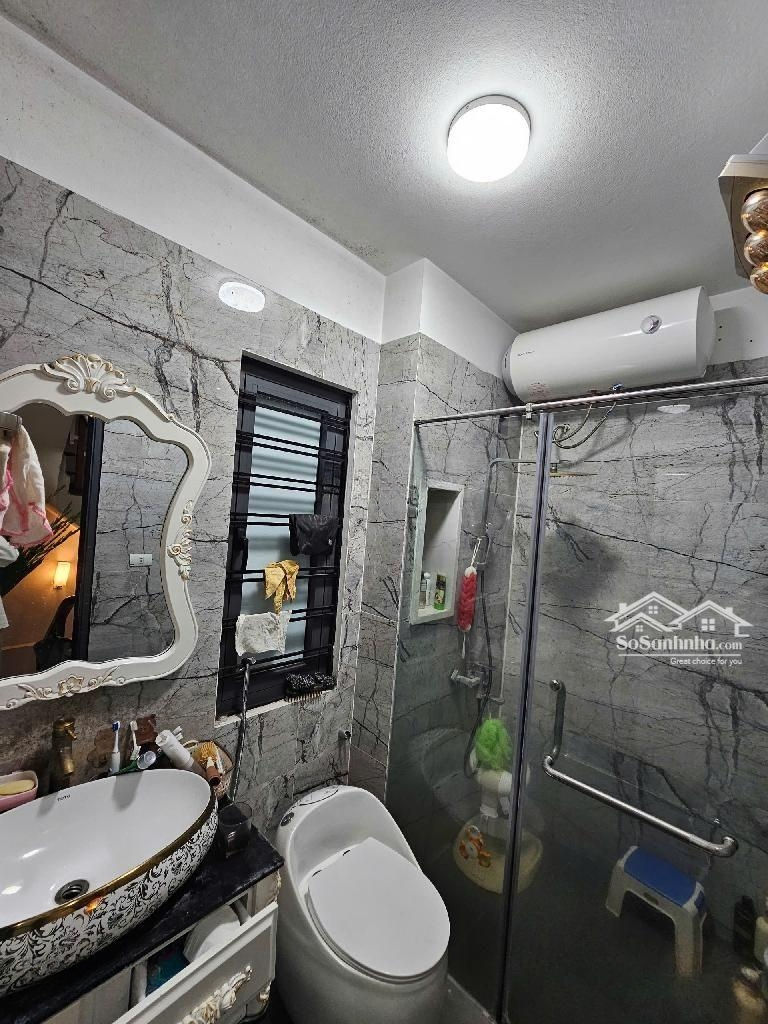 Ngõ Thông Ô Tô Phố Bồ Đề. Gara Ôtô 2 Thoáng 42M2 Xây 5 Tầng