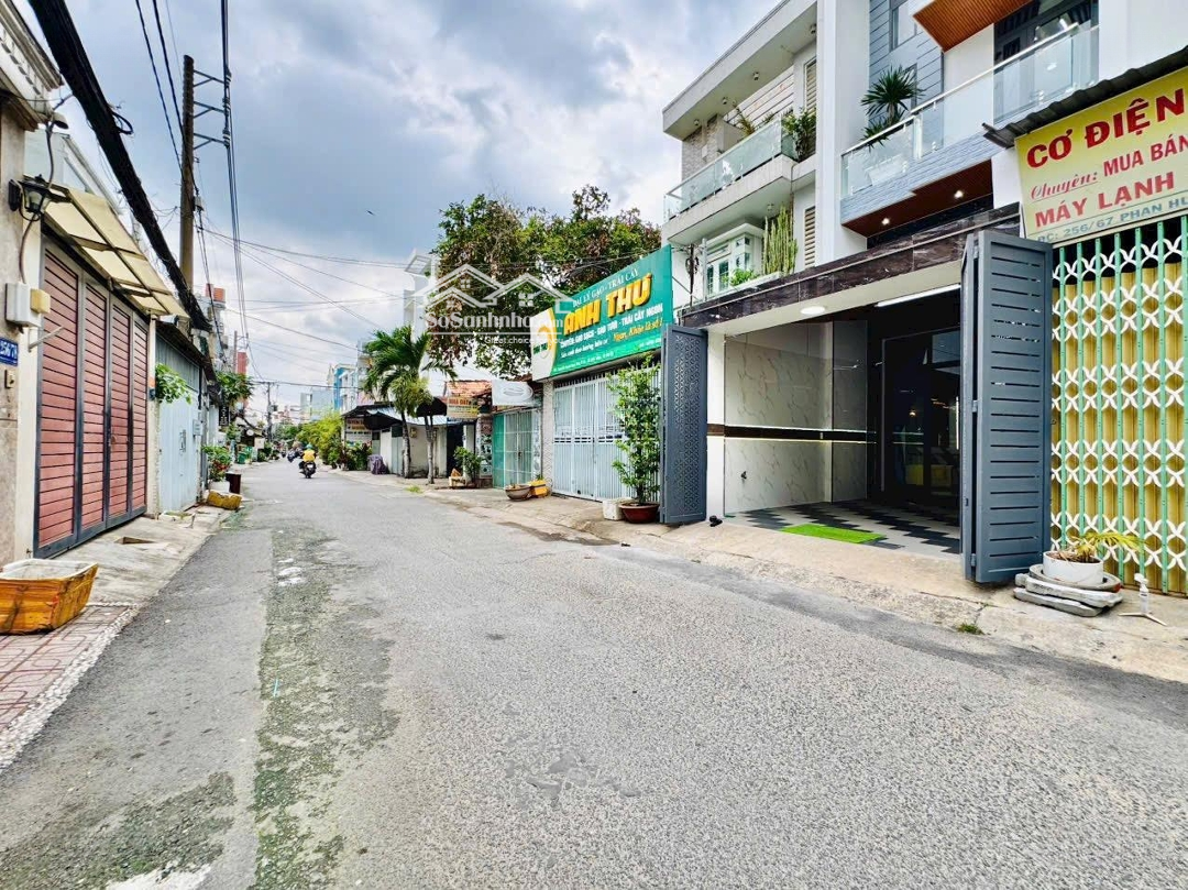 Bán Đất Tặng Nhà 88M2 - 4X22M - Khu Phân Lô Quy Hoạch Bàn Cờ Tân Thành - Tân Phú - Nhỉnh 9 Tỷ