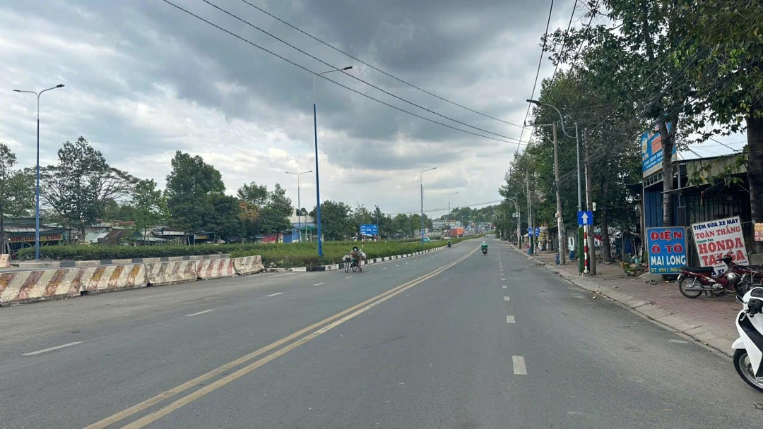 Chính Chủ Bán Nha Mặt Tiền Bùi Thị Xuân Tp Dĩ An Binh Dương Diện Tích:272M2 Giá Bán 6.6 Tỷ