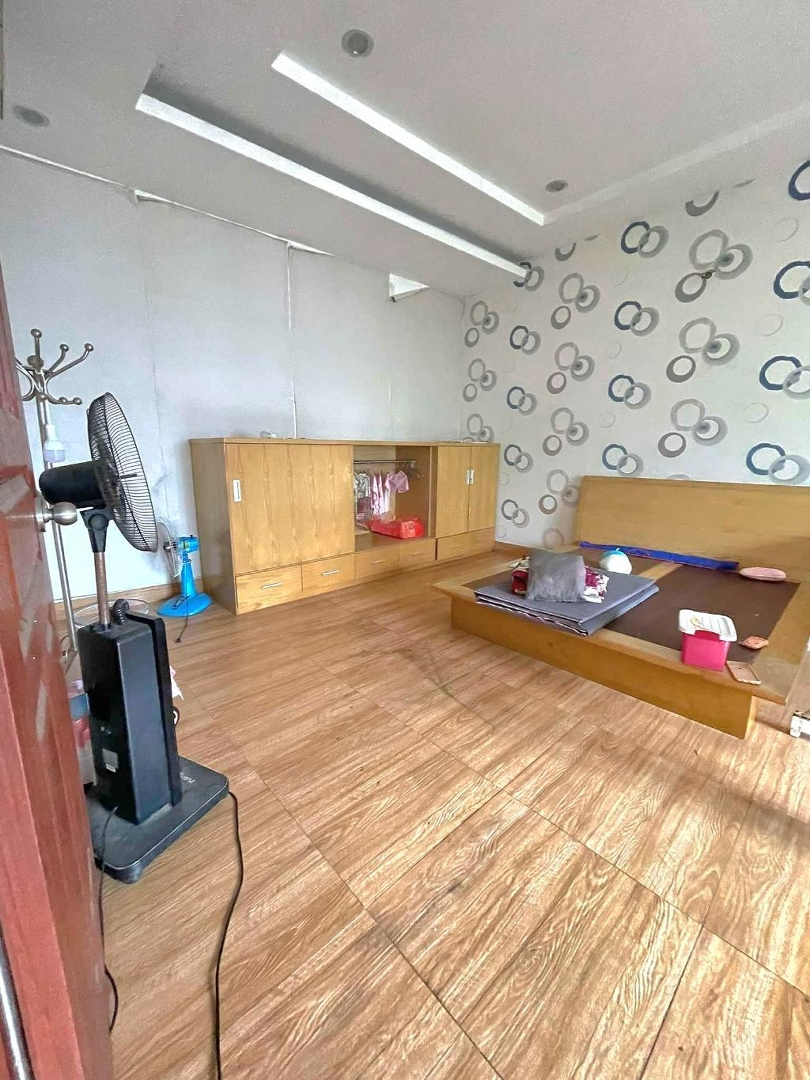 Bán Nhà Nguyễn Văn Luông, 9,8 Tỷ, 100M2, 5 Phòng Ngủ 5 Vệ Sinh Q6, Hcm