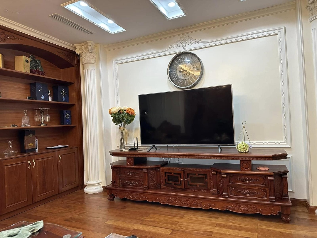 Lấy Đâu Ra 300 Triệu/M2, Mặt Phố Nguyễn Cảnh Dị: 126M2, Mặt Tiền 9.6M, Lô Góc 5 Tầng. Vip