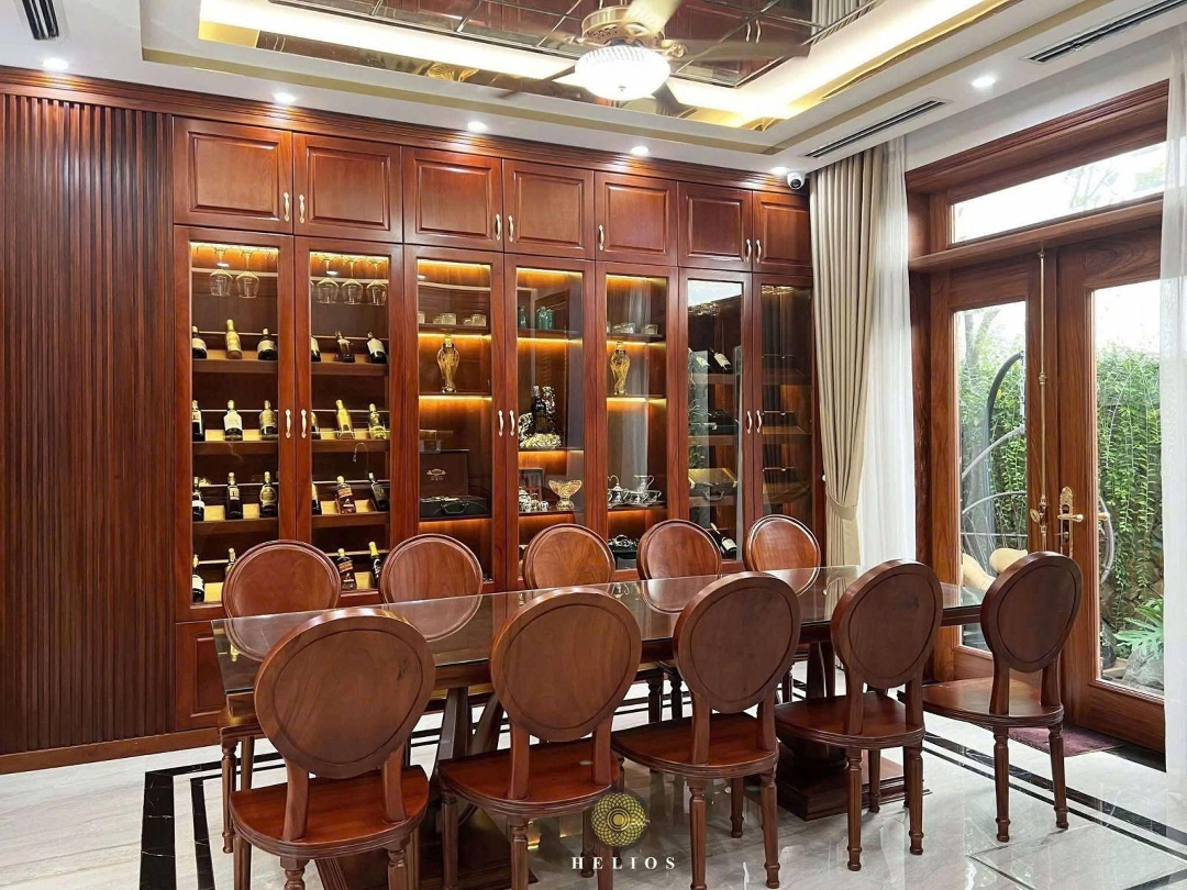 Bán Biệt Thự 95M Hoàng Như Tiếp, Long Biên - Nhà Đẹp - Full Nội Thất - Sân Vườn Thoáng Mát Tốt Sk.