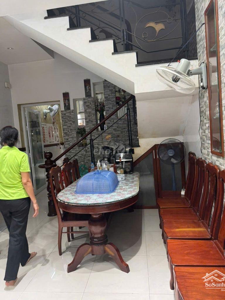 Bán Nhàhẽm Xe Hơicô Bắc P Cô Giang Quận 1.
