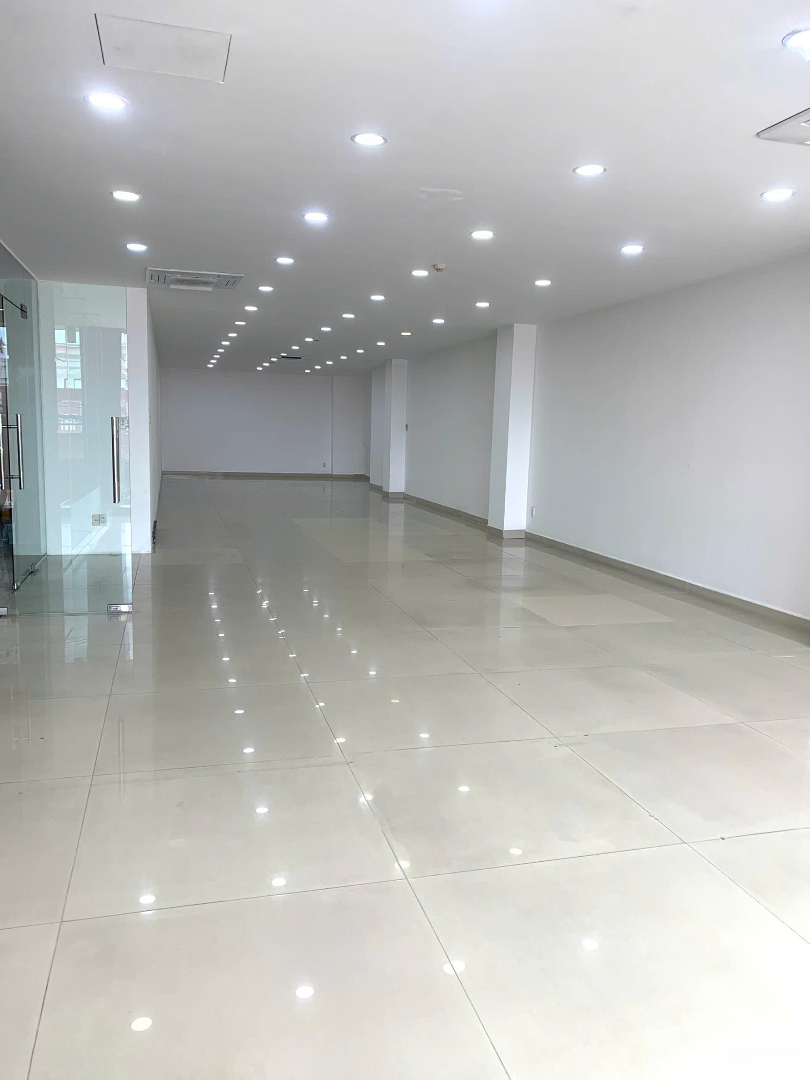 Văn Phòng Cho Thuê Ô 120M2, Tầng 1, 104 - 106 - 108 Núi Thành, Quận Hải Châu, Đà Nẵng