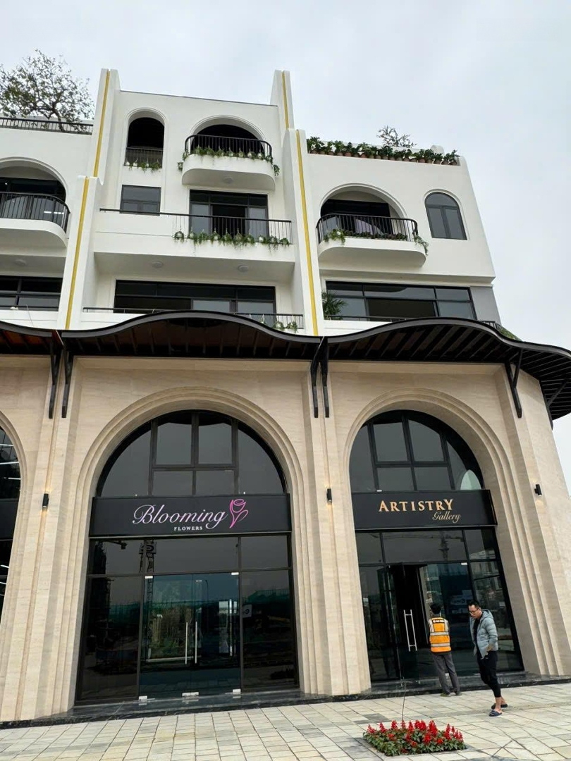 Cơ Hội Đầu Tư Shophouse Mặt Hồ Dự Án Vaquarius Văn Giang, Hưng Yên Diện Tích: 120M