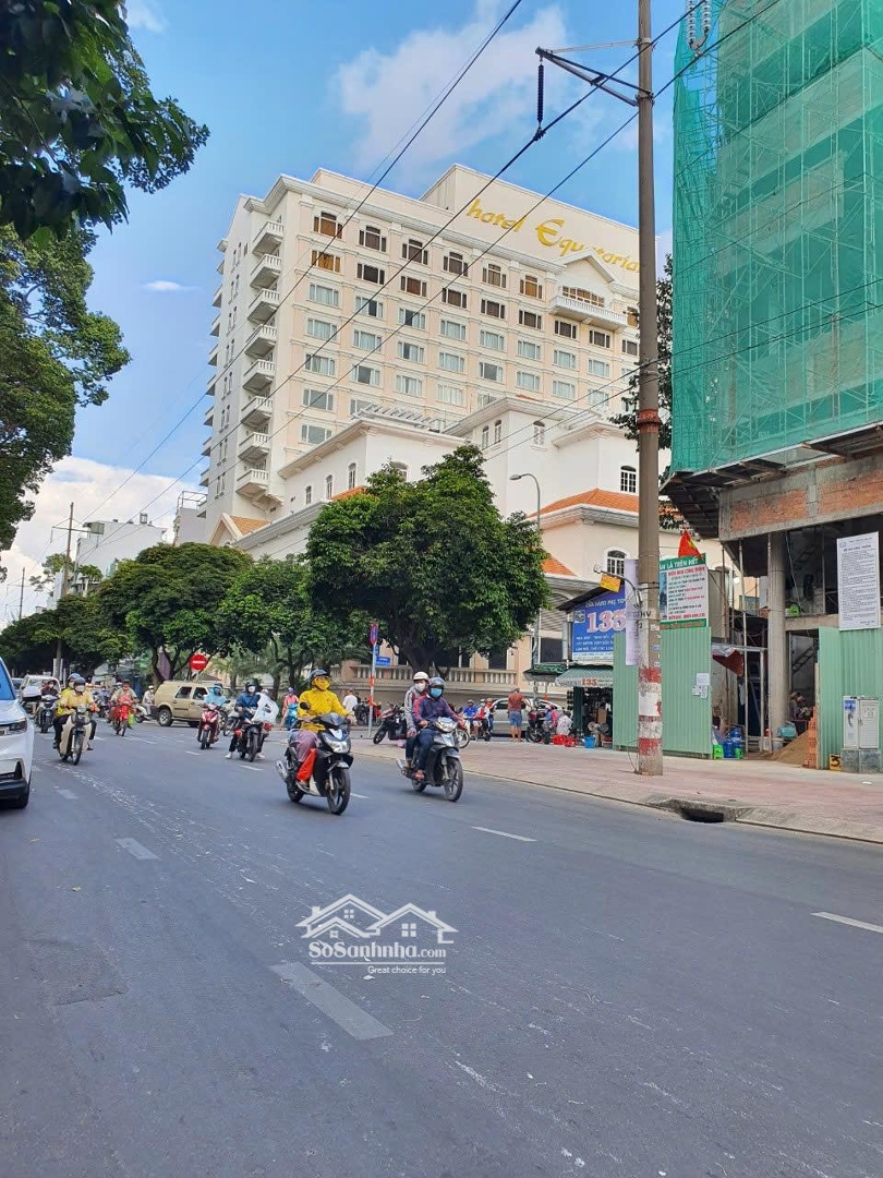 Bán Nhà Mặt Tiền Đường Nguyễn Thành Ý Phường Đa Kao Quận 1.Diện Tích12.55X19M Giá Chỉ 110 Tỷ
