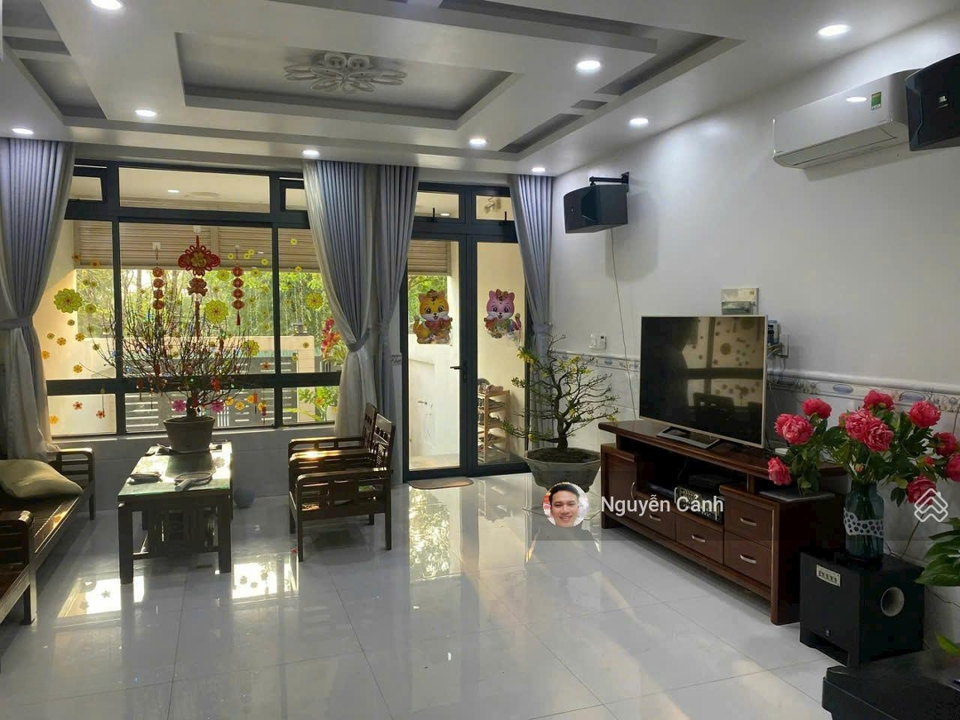 Nhà Nguyên Căndiện Tích5 X 21M,Hầm + 4 Lầu ,Phù Hợp Vừa Làm Công Ty Vừa Ở Tại Vạn Phúc City.