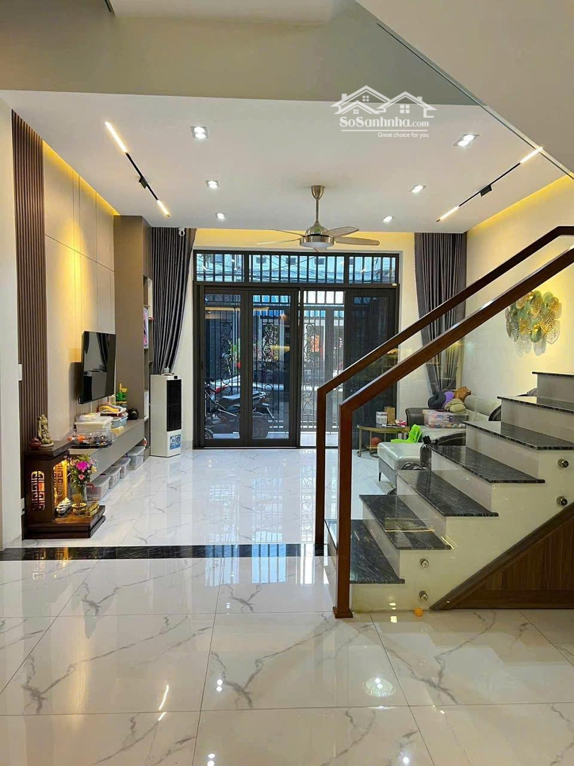 Chuyển Công Tác Chủ Cần Bán Nhanh Nhà 3Tầng Vào Ở Ngay Đường 5M5 Sát Biển Nguyễn Tất Thành