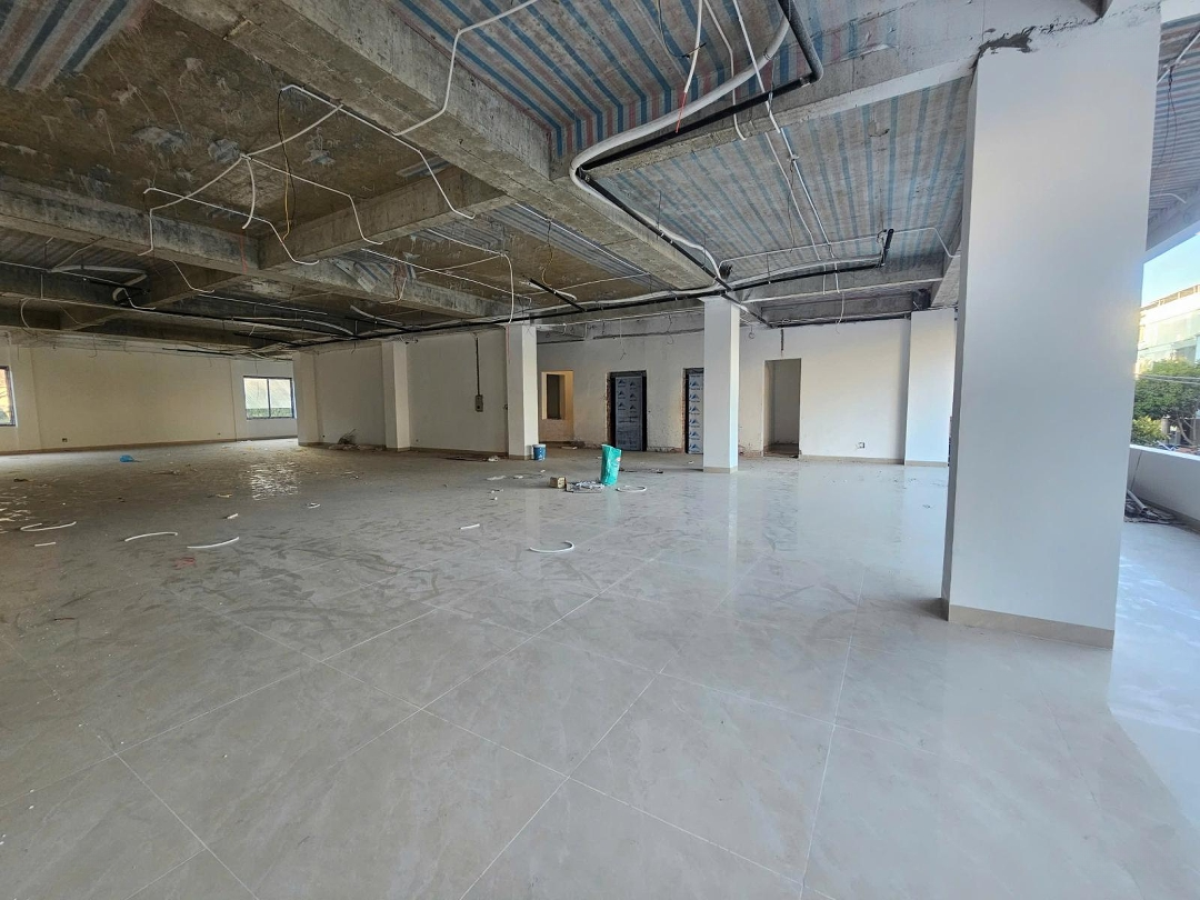 Cho Thuê Toà Nhà 4 Tầng Mới Xây Ngay Trung Tâm Tp.bmt Tổngdiện Tích1500M2