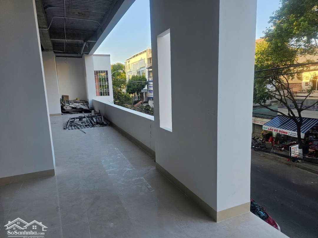 Cho Thuê Toà Nhà 4 Tầng Mới Xây Ngay Trung Tâm Tp.bmt Tổngdiện Tích1500M2
