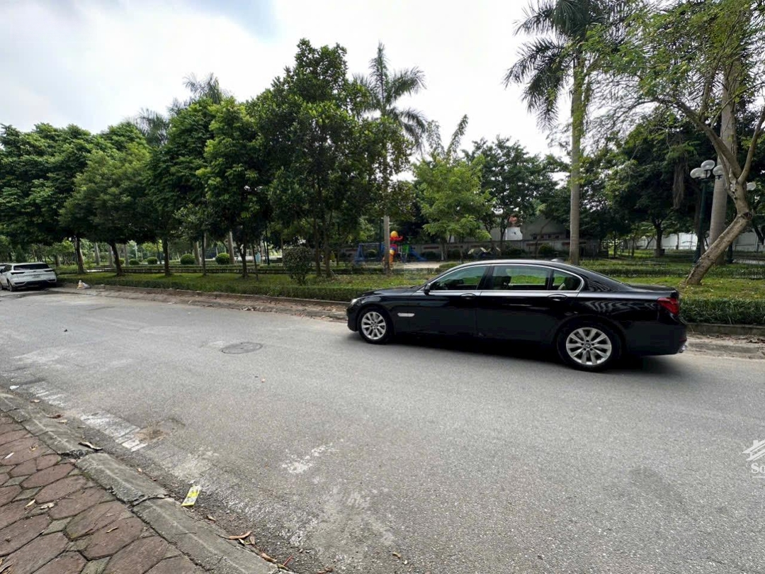 Bán Đất Phân Lô Tổ 8 Thạch Bàn, Long Biên