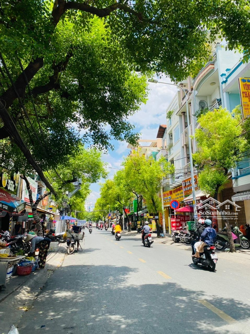 Cần Bán Nhà Siêu Vị Trí Gần Hàng Xanh, Bình Thạnh(4.8X18M) 5 Tầng Đẹp, Kd Sầm Uất Giá Nhỉnh 13 Tỷ