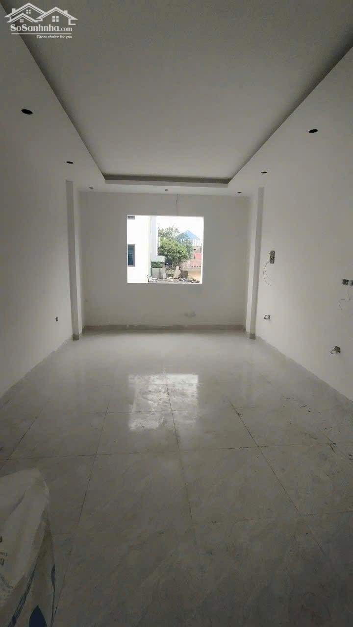 Bán nhà Phụng Châu, Chương Mỹ, cách Đại học Thể dục Thể Thao 150m, DT 33m2 4 tầng giá 2,95 tỷ LH 0942.193.386