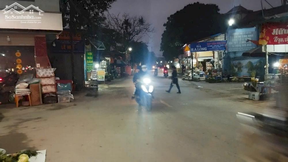 Bán nhà Phụng Châu, Chương Mỹ, cách Đại học Thể dục Thể Thao 150m, DT 33m2 4 tầng giá 2,95 tỷ LH 0942.193.386