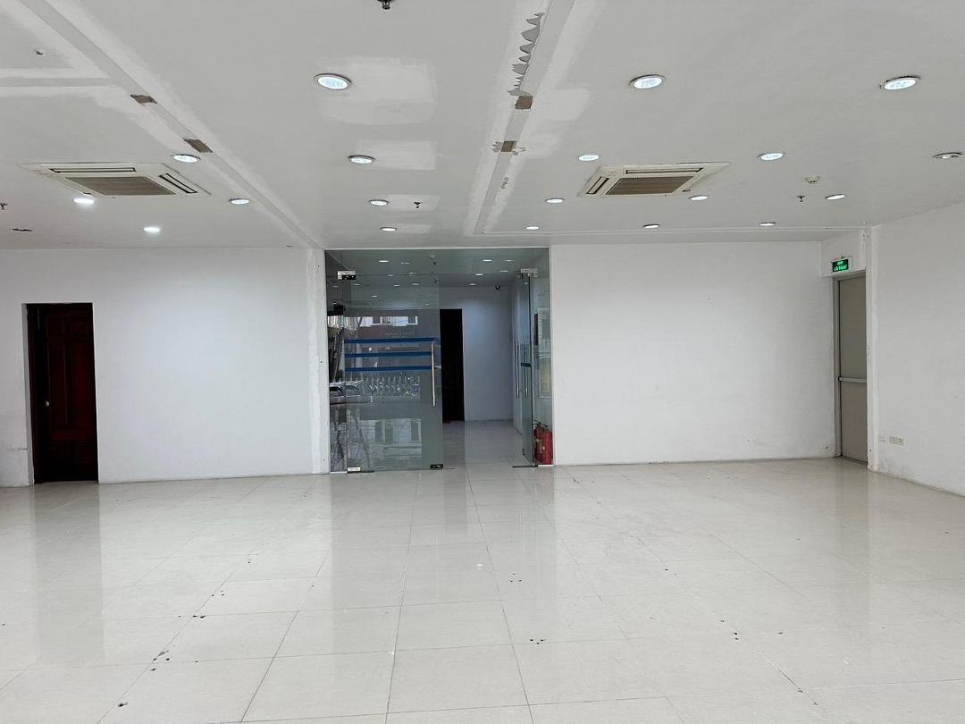 Duy Nhất Tại Mặt Phố Duy Tân, Mặt Tiền 6,5M, 80M2 X 2 Tầng Thông Sàn, Điểm Đẹp