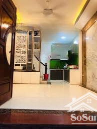 Cho Thuê Nhà Nguyên Căn Đầu Phố Trần Thái Tông, Cầu Giấy.diện Tích69M2X4T, Thông Sàn.ôtô Đỗ Cửa Giá 17 Triệu