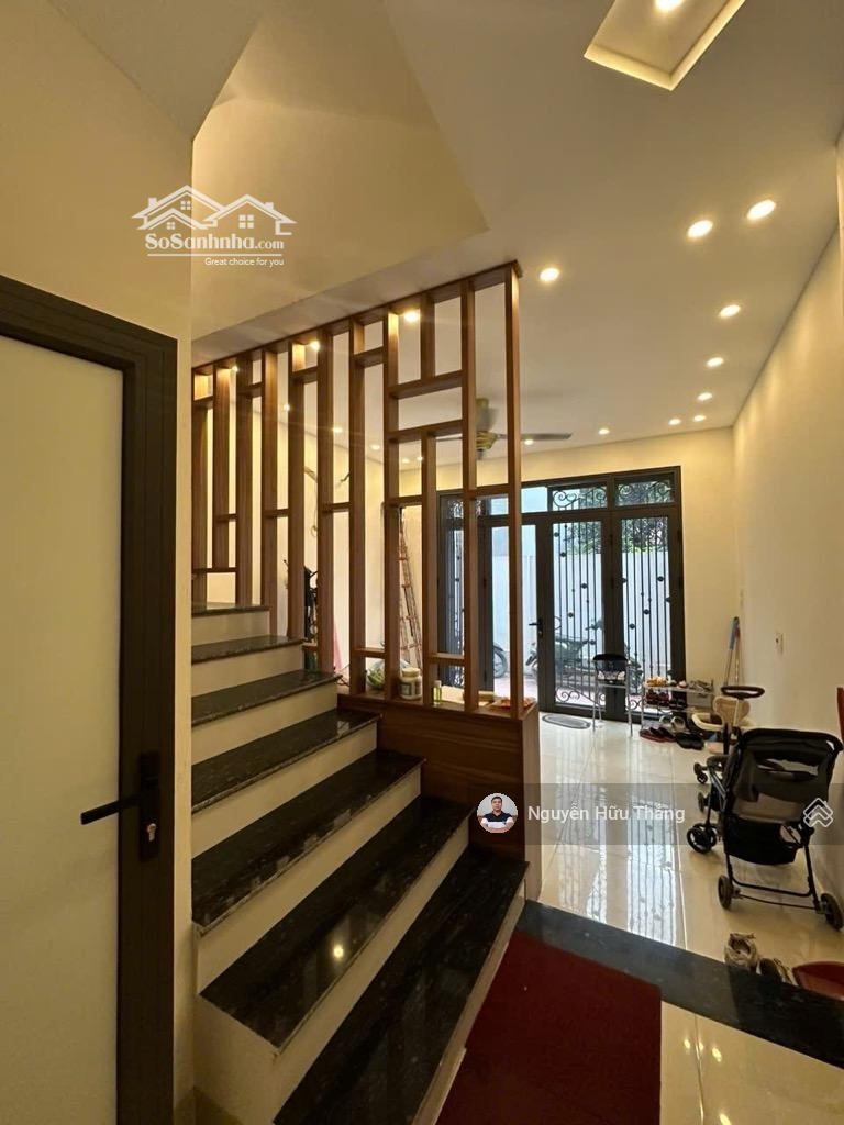 Nhà Đẹp 4 Ngủ, Đủ Công Năng, Thiết Kế Hiện Đại, Cạnh Đường Đang Mở Rộng, Hàng Xóm Homeland