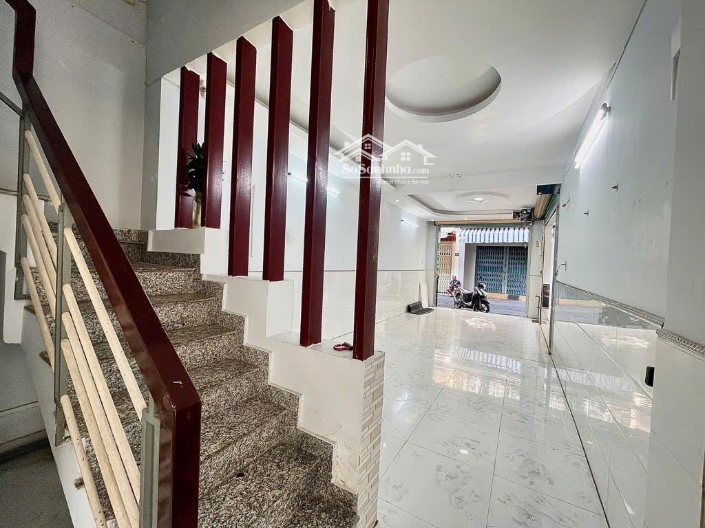 Bán Nhà 3 Tầng Dtsd 147M2 ,Ô Tô Vào Tận Nhà, P3Q8 ,Giáp Quận 1, 5, 7
